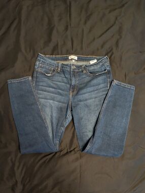 Women’s Dark Blue Skinny Jeans with Stretch